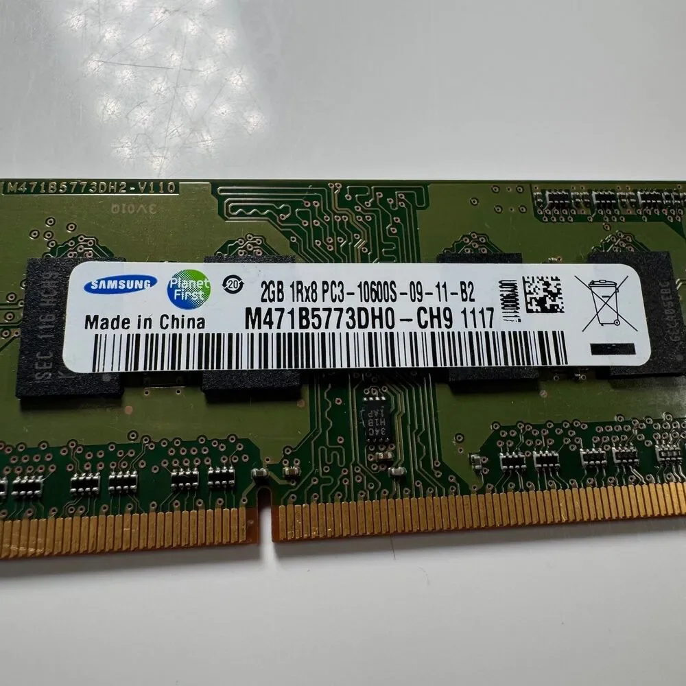 Samsung 2GB DDR3 Laptop RAM PC3-10600S 1333MHz SODIMM M471B5773DH0-CH9 1Rx8